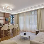 Apartment Matignon St Honore By Studio Prestige
